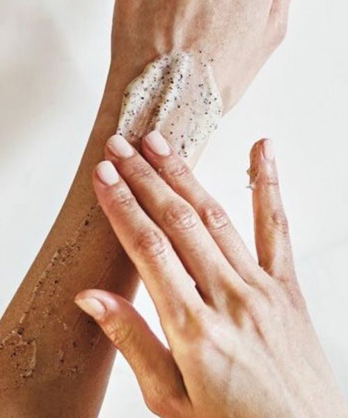 Lanaya Salon & Beauty scrub